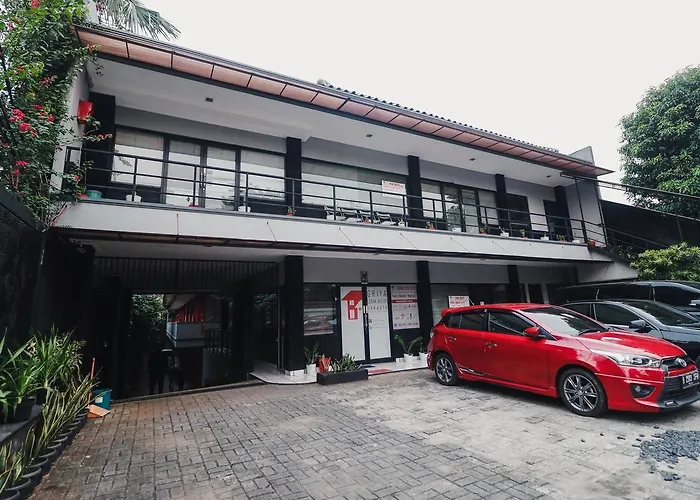Reddoorz Plus Near Rs Fatmawati 2 Jakarta